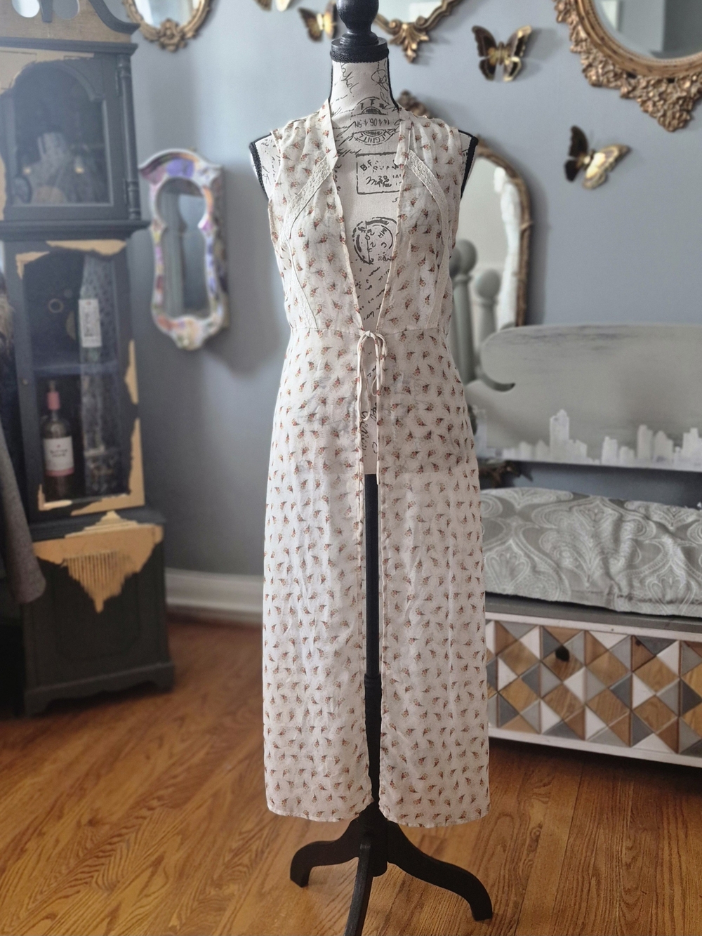 JustFab Cottagecore Cream Printed Sleeveless Tie-Front Tunic Small